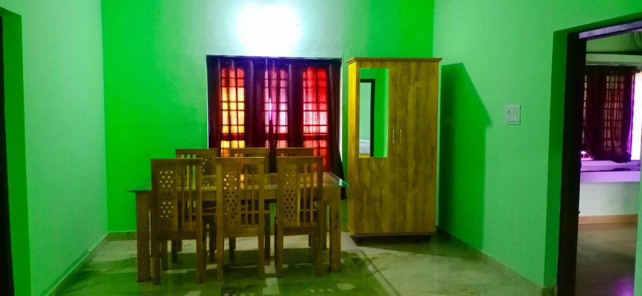 Empire Homestay Kalpetta Εξωτερικό φωτογραφία