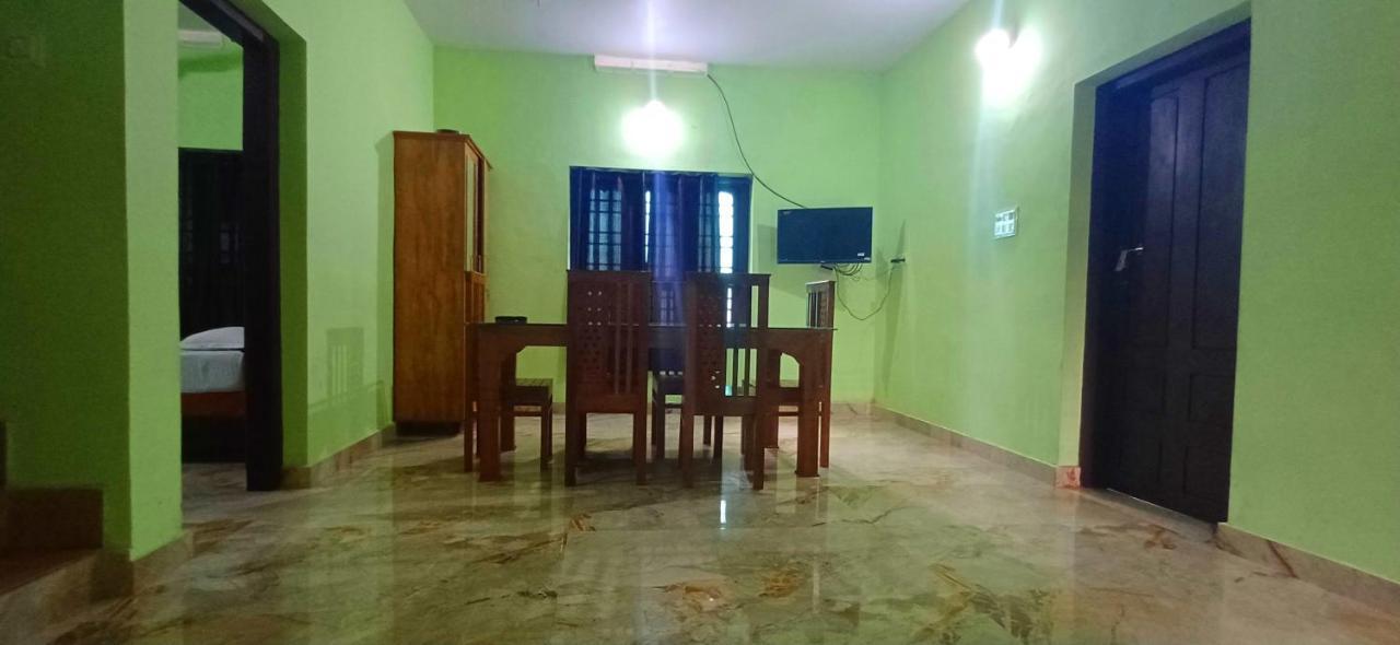 Empire Homestay Kalpetta Εξωτερικό φωτογραφία