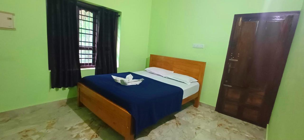 Empire Homestay Kalpetta Εξωτερικό φωτογραφία