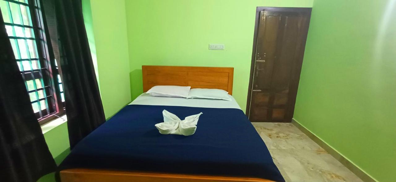 Empire Homestay Kalpetta Εξωτερικό φωτογραφία